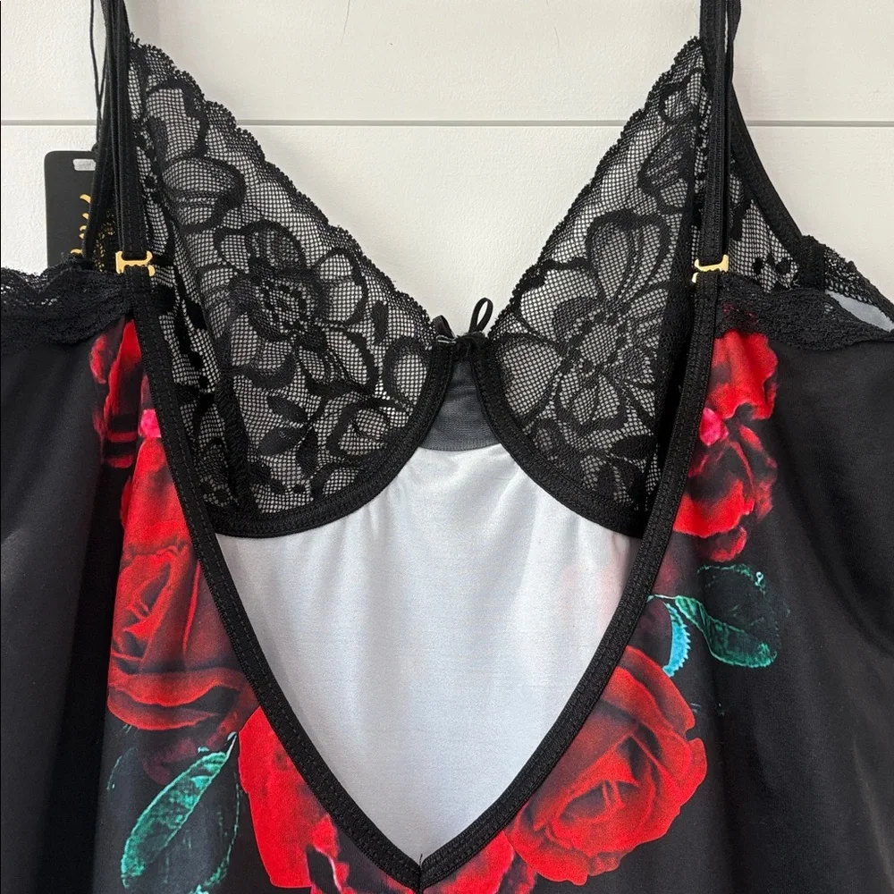 Mapalé Love‎ Struck Black Red Rose Floral Lace Chemise Slip S/M